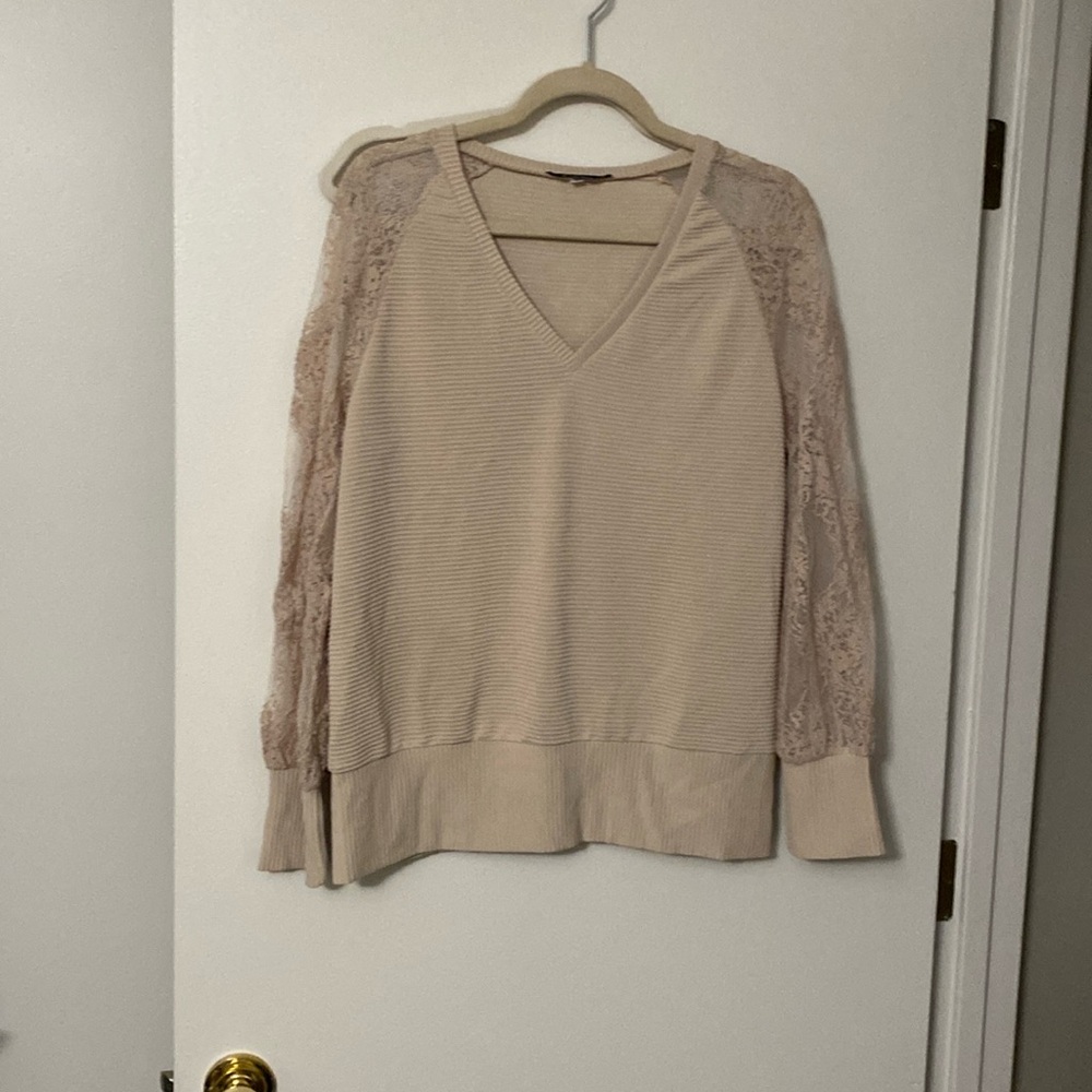 EUC long sleeve v-neck sweater with lace sleeve detail